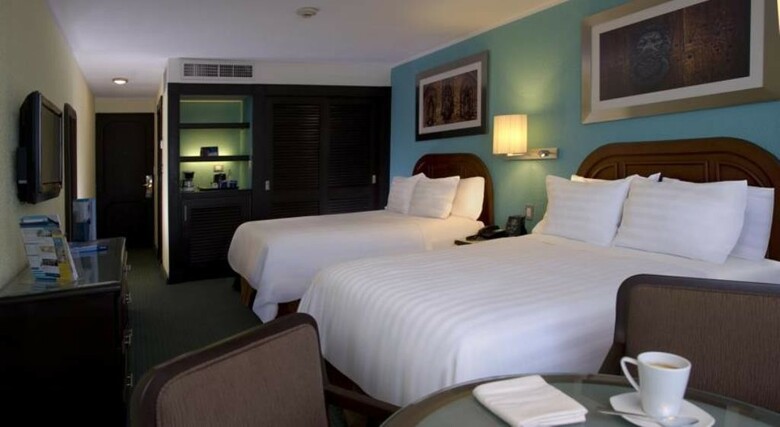 Hotel Barcel� Santo Domingo