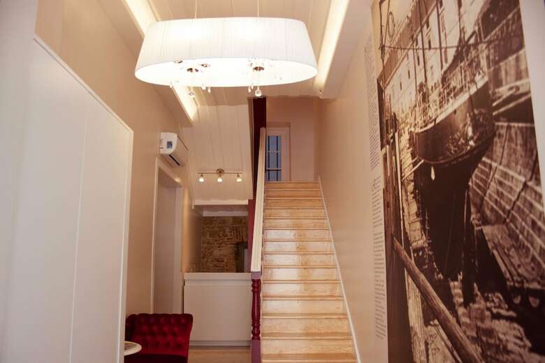 Hotel Lisbon Arsenal Suites