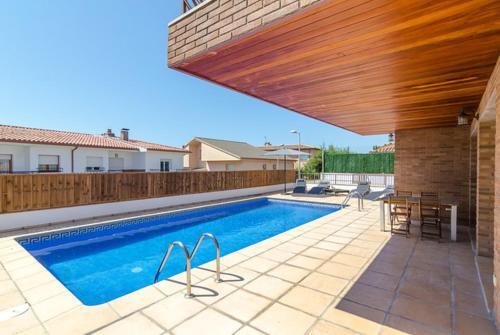 Blanes Villa Sleeps 10 Pool Wifi