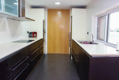 Calafell Villa Sleeps 8 With Pool And Free Wifi