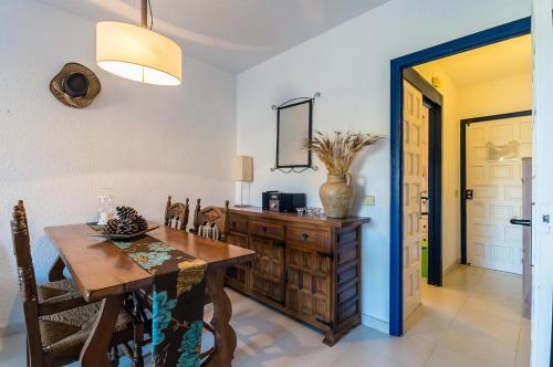 Calella de Palafrugell Apartment Sleeps 4 Pool