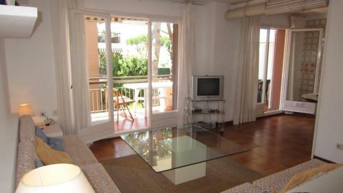 Calella de Palafrugell Apartment Sleeps 4 Pool