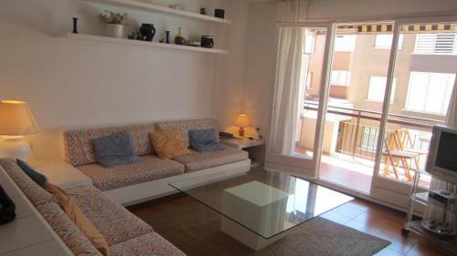 Calella de Palafrugell Apartment Sleeps 4 Pool