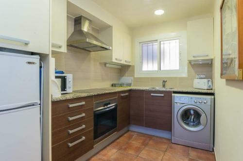 Calella de Palafrugell Apartment Sleeps 4 Air Con