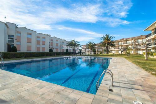 Calella de Palafrugell Apartment Sleeps 4 Pool