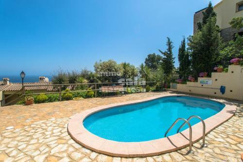 Calella de Palafrugell Apartment Sleeps 4 Pool