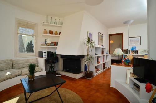 Calella de Palafrugell Apartment Sleeps 4 Pool