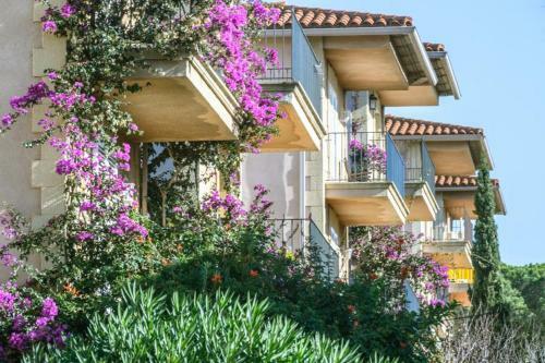 Calella de Palafrugell Holiday Home Sleeps 8 With Pool