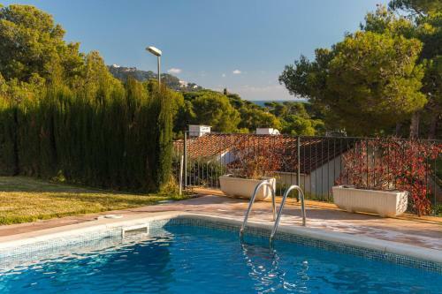 L-1 Calella de Palafrugell 8 Pax
