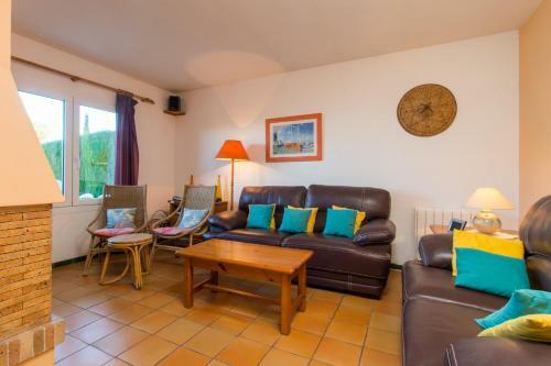L-1 Calella de Palafrugell 8 Pax