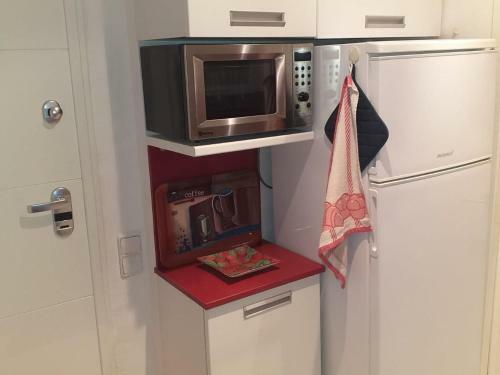 Tranquil Holiday Home In Calella Near Seabeach