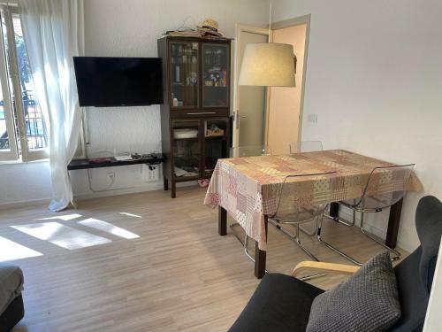 Apartment In Calella de Palafrugell Sleeps 6 With Pool