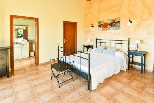 Calonge Villa Sleeps 8 Pool Air Con Wifi