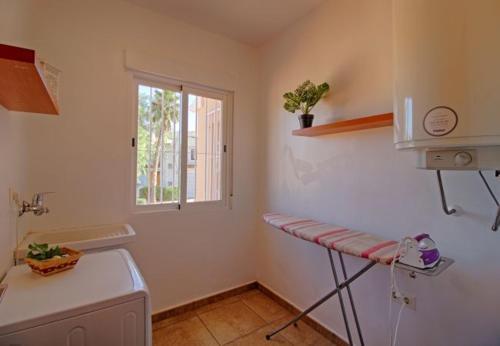 Calpe Villa Sleeps 11 With Pool Air Con And Wifi