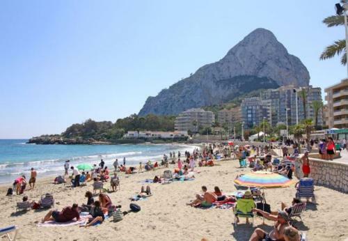 Calpe Apartment Sleeps 5 With Pool Air Con And Wifi