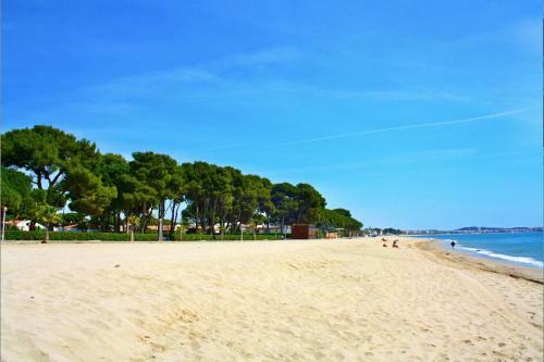 Meritxell Seafront Villa