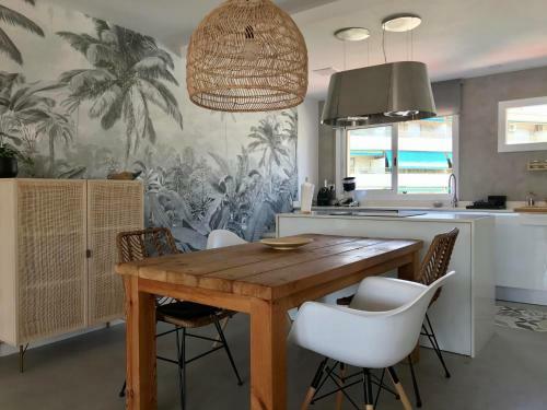 Apartamento Germ� Lluis Escofet I
