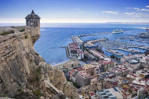 Alicante Sunbeach Chalet