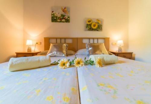 Capdepera Holiday Home Sleeps 4