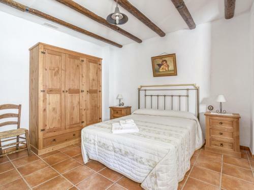 Comfy Holiday Home In Carcabuey With Patio