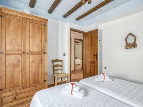 Comfy Holiday Home In Carcabuey With Patio