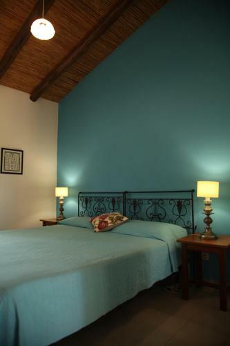 Hostal Quinta Do Rio Country Inn