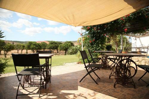 Hostal Quinta Do Rio Country Inn