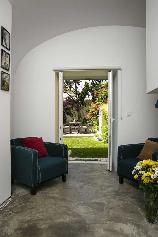 54 Santa Catarina Apartments