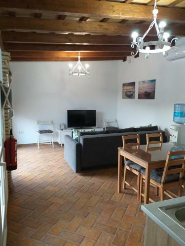 Chalet Con Piscina Privada Y Barbacoa
