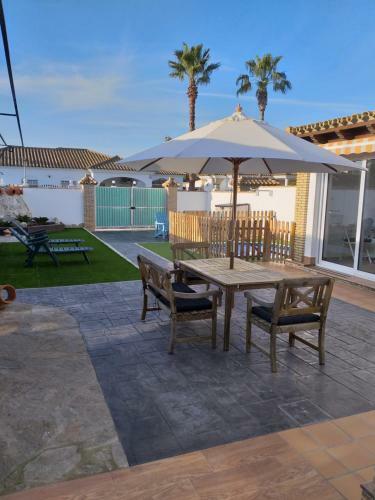 Chalet Con Piscina Privada Y Barbacoa