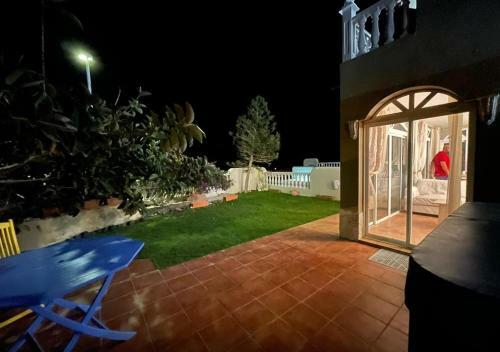 Luxuary Front Line 2-bed Villa In El Medano