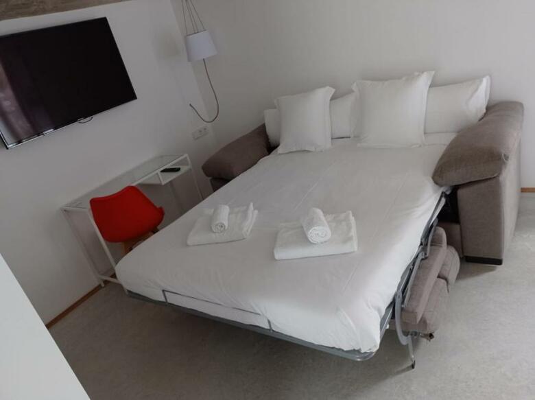 Hostal Estella Rooms - Autocheckin