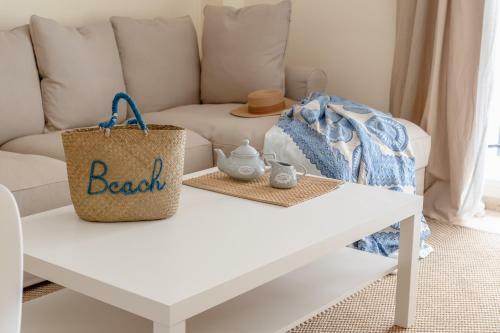Apartamento Oleholidays Avenida Espa�a Centro Estepona 50 M. Playa