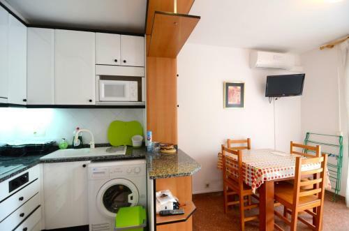Apartamento Rocamaura IV 1-8