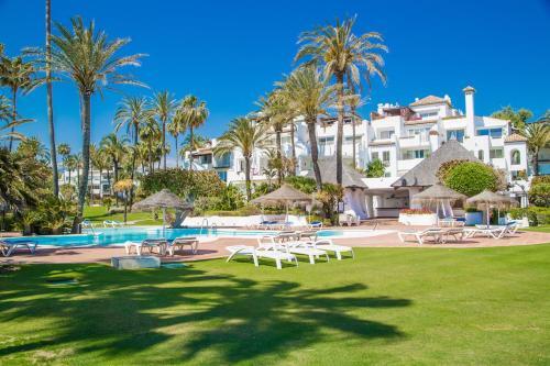 Apartamento Luxury Duplex Penthouse Alcazaba Beach - Rdr157