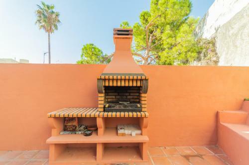 Cubo's Nufus Trips House