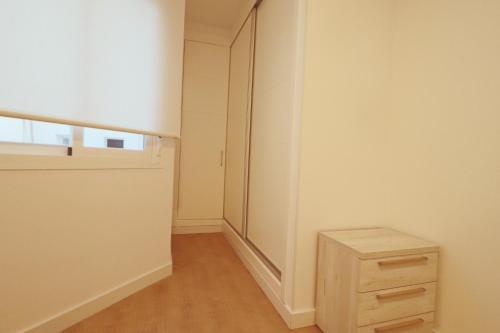 Poeta 1 Bedroom Apartment Ihaep11119