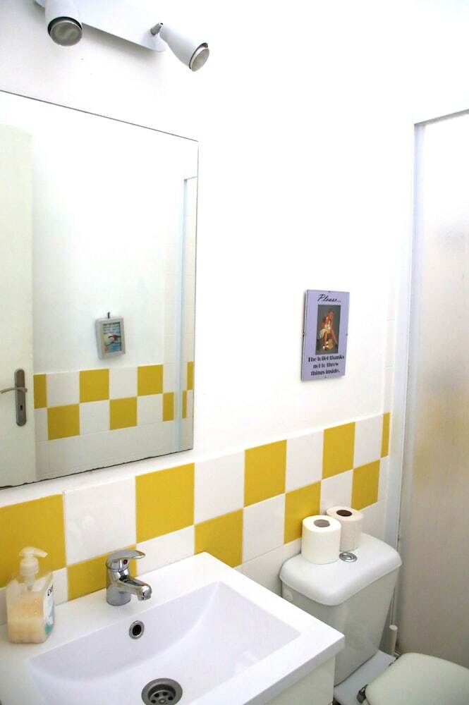Hostal Sunny Lisbon - Guest House And Residence