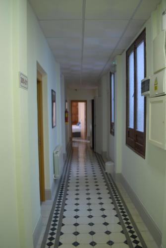 Hostal La Perla Granada Suites