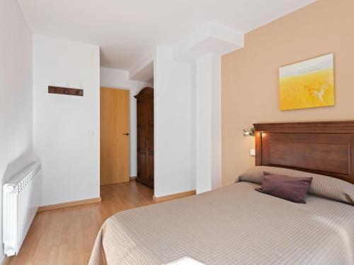 Quaint Apartment In Gudar With Heating