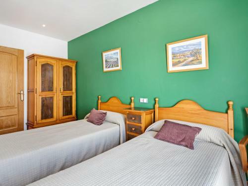 Charming Apartment In Gudar With Heating