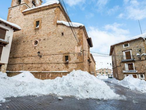Charming Apartment In Gudar With Heating