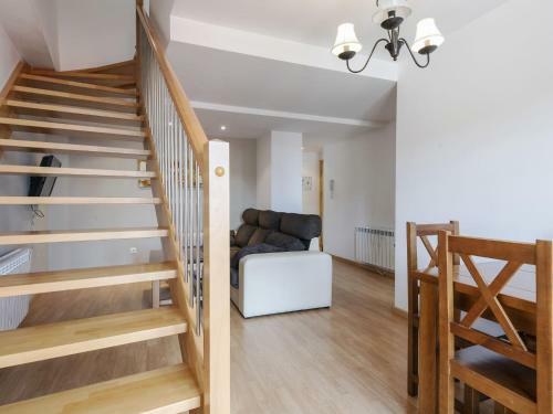 Modern Apartment In Gudar With Terrace