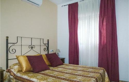 Five-bedroom Holiday Home In Iznajar