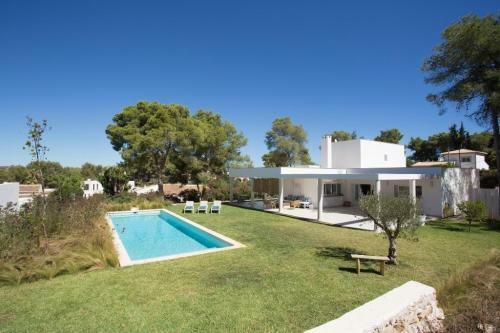 Xabia Villa Sleeps 8 Pool Wifi