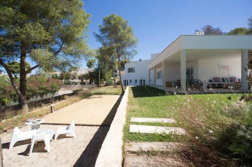 Xabia Villa Sleeps 8 Pool Wifi