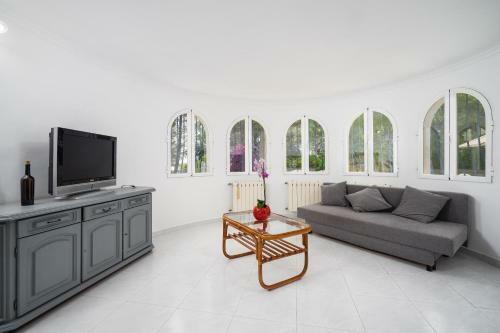 Villa Milolya