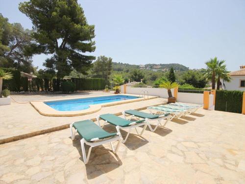 Javea Villa Sleeps 6 With Pool And Wifi