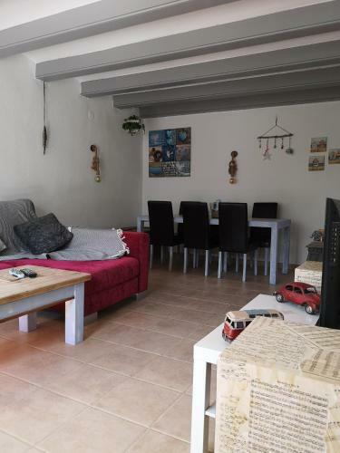 Immaculate 3-bed Villa In Xabia