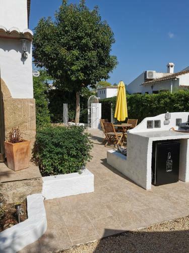 Immaculate 3-bed Villa In Xabia